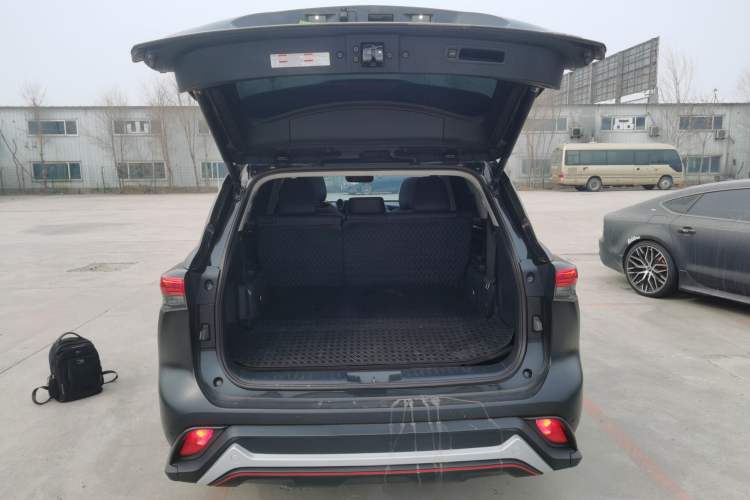 Used Toyota Highlander 2023 2.5L Smart Electric Hybrid Dual-Engine Four-Wheel Drive Prestige Version – 7 Seats