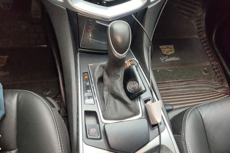 Used Cadillac SRX 2014 3.0L Comfort Model
