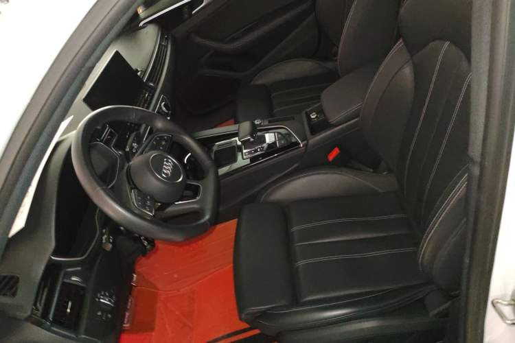 Used Audi A4L 2023 40 TFSI Luxury Dynamic Model