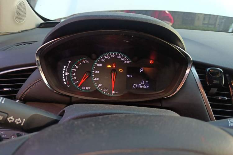 Used Chevrolet Trax 2018 330T Automatic Two-Wheel Drive Elite Model Instrument Cluster