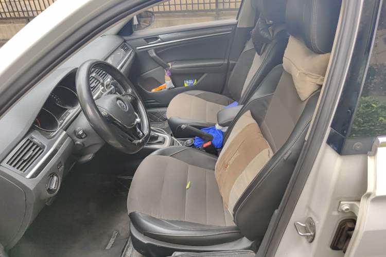 Used Volkswagen C-TREK 2018 1.5L Automatic Comfort Model Left Front Seat