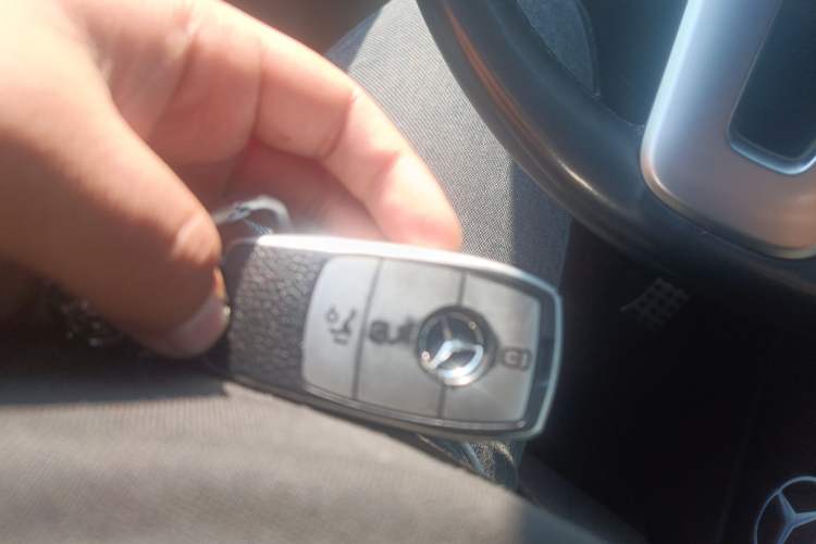 Used Mercedes-Benz GLS  Vehicle Key