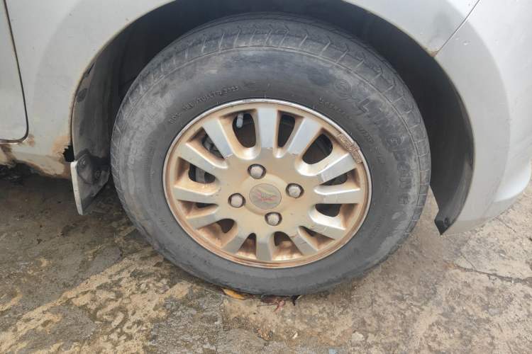 Used Wuling Rongguang V 2016 1.5L Standard Version
