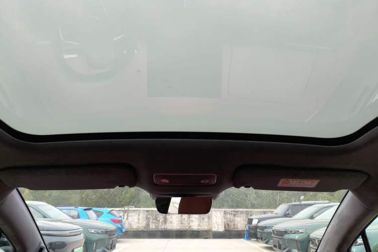 Used Hima Luxeed R7 2024 All-Electric 736 km Ultra