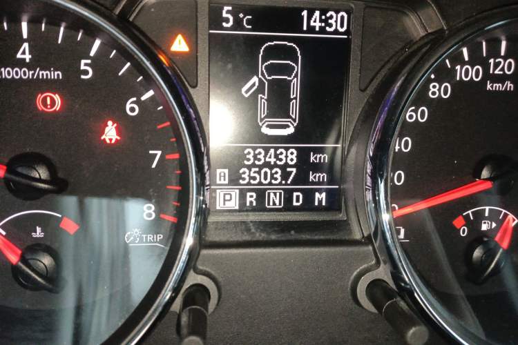 Used Nissan Qashqai 2012 2.0 XL Fire CVT 2WD
