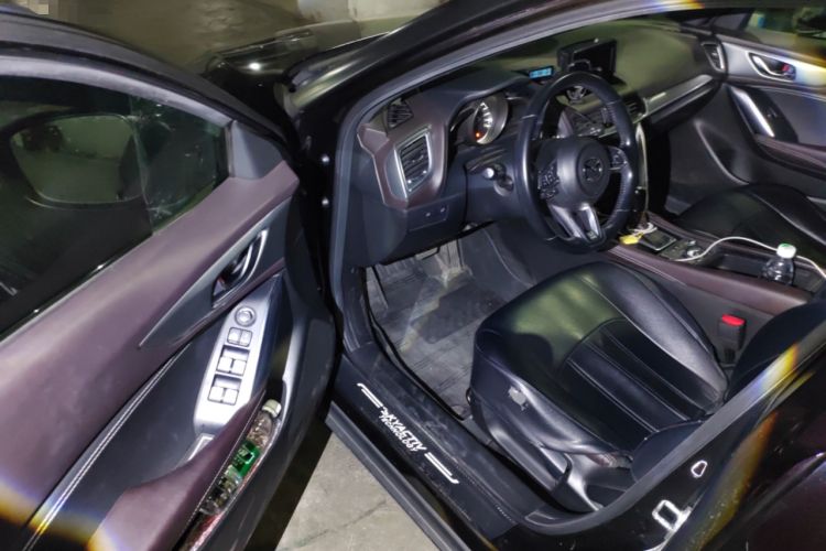 Used Mazda CX-4 2018 2.0L Automatic Two-Wheel Drive Blue Sky Luxury Edition
