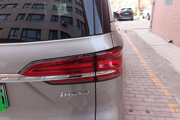 Used Roewe iMAX8 New Energy 2025 1.5T DMH Lu Zun Deluxe Edition
