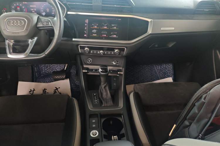 Used Audi Q3 2021 35 TFSI Fashion Dynamic Model
