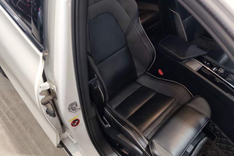 Used Volvo S60 2021 T4 Zhiyuan Sport Edition Right Front Seat