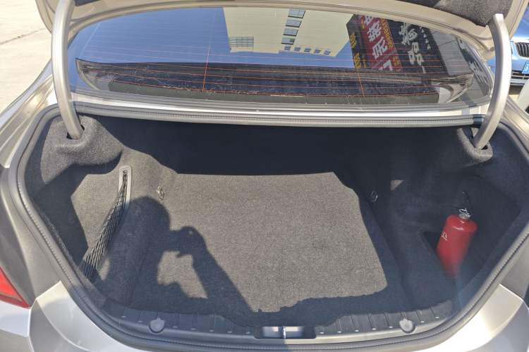 Used BMW 5 Series 2014 520Li Elegant Model