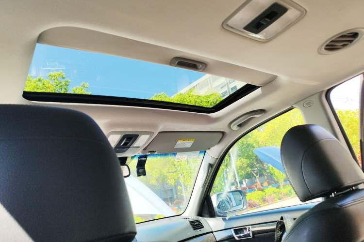 Used Kia Borrego 2013 3.8L Luxury Edition China V standard