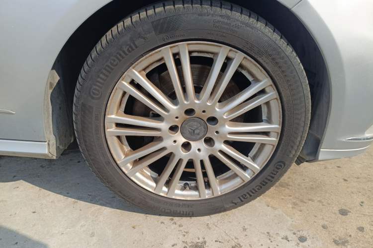 Used Mercedes-Benz E-Class 2009 E 300 Elegant Model
