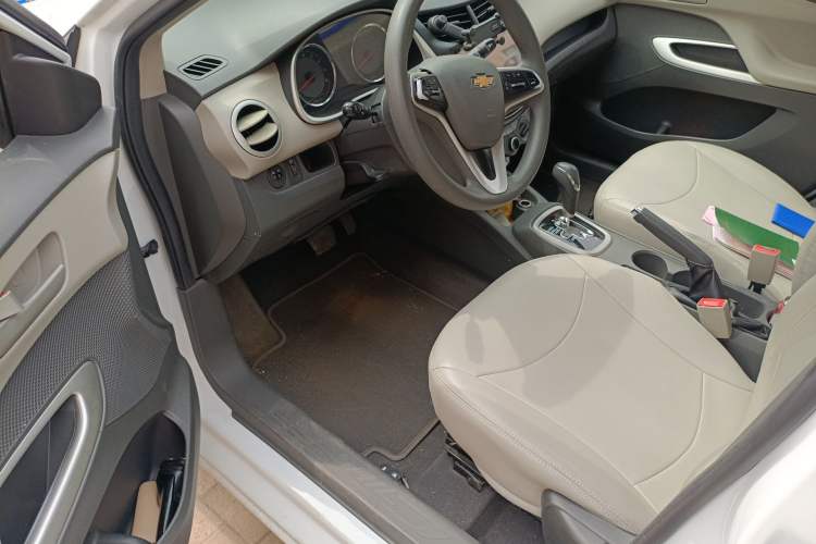 Used Chevrolet Sail 2015 Sail 3 1.3L AMT Ideal Edition Driver Seat