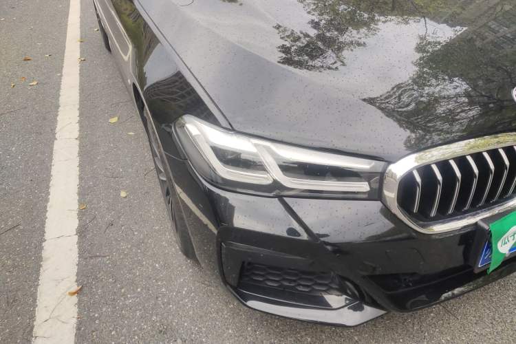 Used BMW 5 Series 2023 530Li Leading Model M Sport Package Right Front Headlight