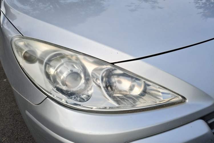 Used Peugeot 307 2010 Sedan 1.6L Manual Comfort Edition Right Front Headlight