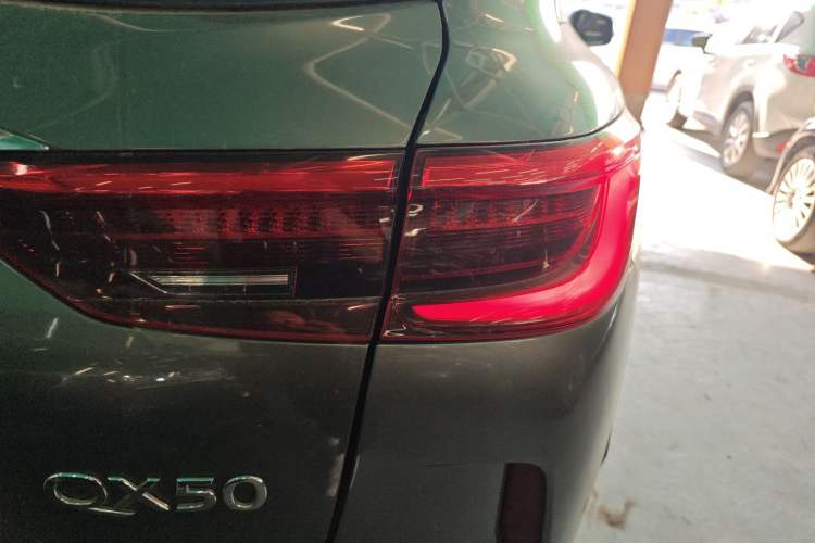 Used Infiniti QX50 2020 2.0T All-Wheel-Drive Elite Version