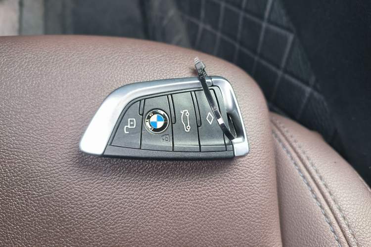 Used BMW 3 Series 2020 Facelifted 325Li M Sport Night Edition Package Vehicle Key