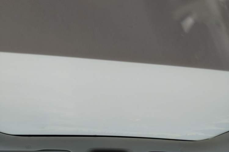 Used Mercedes-Benz EQE 2022 350 Luxury Edition Headliner