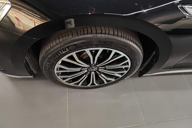 Used Volkswagen Phideon 2021 380TSI Luxury Edition
