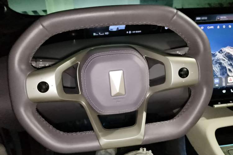 Used Avatr 12 2023 650 Three-Laser Four-Wheel Drive Performance Edition
