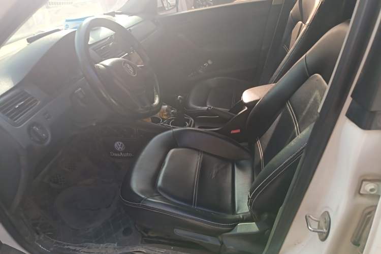 Used Volkswagen Santana 2019 1.5L Manual Fashion Edition China VI Standard Left Front Seat