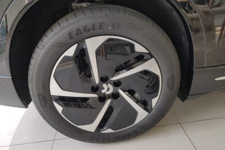 Used Nio ES6 2025 100 kWh Right Rear Wheel Hub