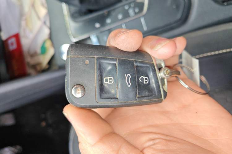 Used Volkswagen Tiguan L 2017 330TSI Automatic Two-Wheel Drive Luxury Edition
