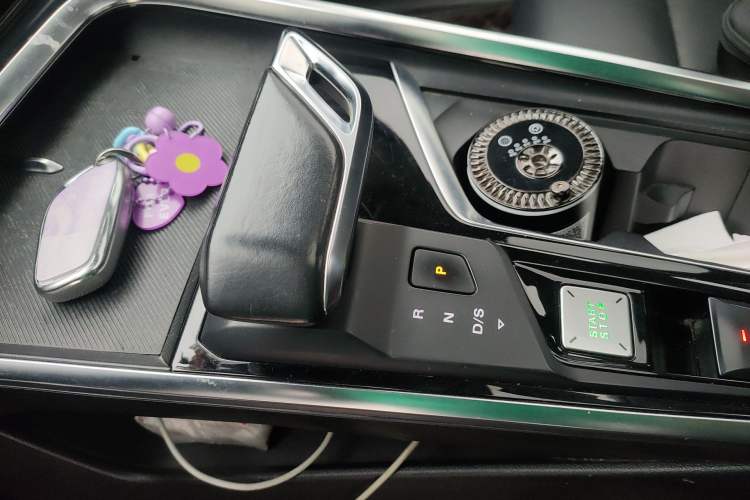 Used MG 5 Scorpio 2022 1.5T Luxury Edition Gear Lever