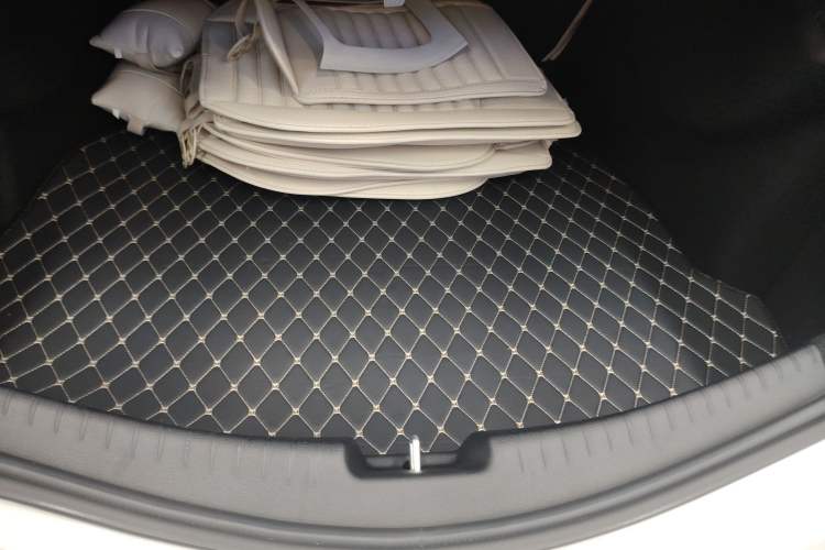 Used Mercedes-Benz CLE 2024 CLE 300 4MATIC Dynamic Coupe Trunk