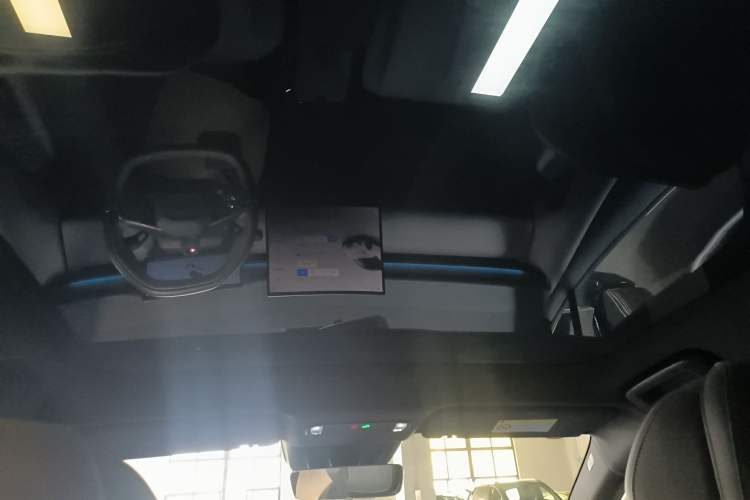 Used Lynk & Co Z20 2025 530 km Range Rear-Wheel Drive Max