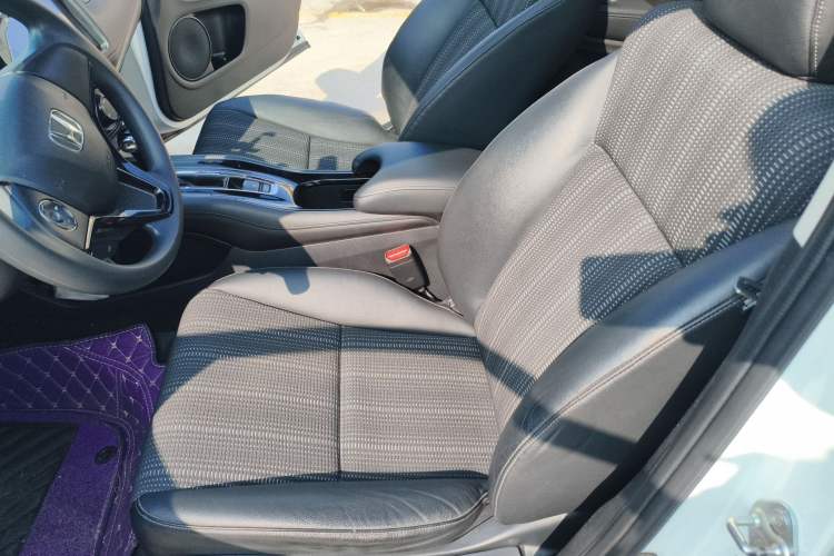 Used Honda Vezel 2017 1.8L CVT Front-Wheel Drive Pioneer Edition Left Front Seat