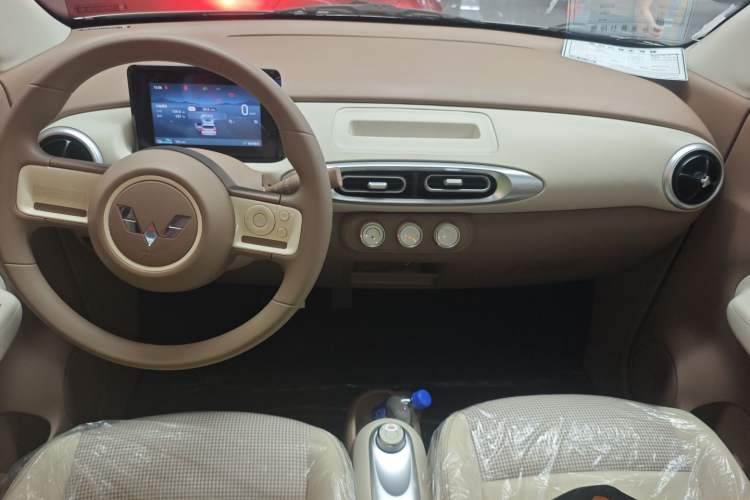 Used Wuling Hongguang MINIEV 2025 Four-Door Version Advanced Edition