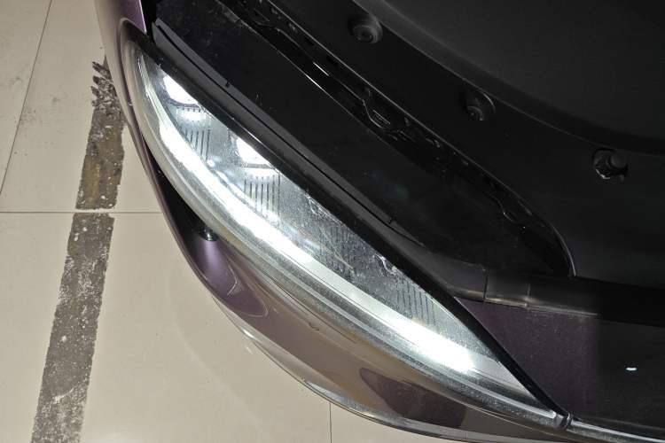 Used Hima Luxeed S7 2025 705 km Pro
