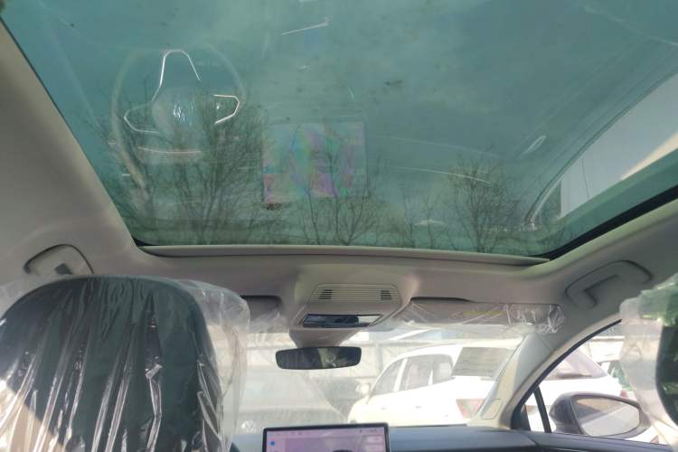 Used Volkswagen ID.7 VIZZION 2024 PRO Model Headliner