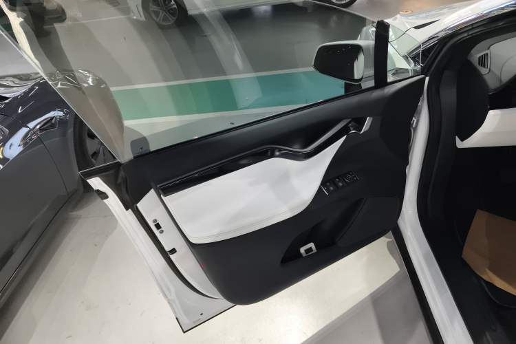 Used Tesla Model X 2019 Long-Range Version
