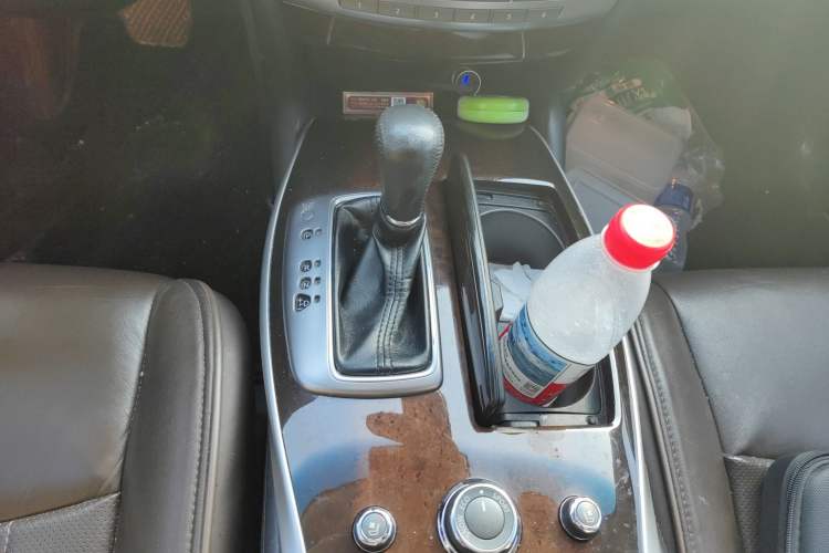 Used Infiniti QX60 2014 3.5L Four-Wheel Drive All-Terrain Version Gear Lever