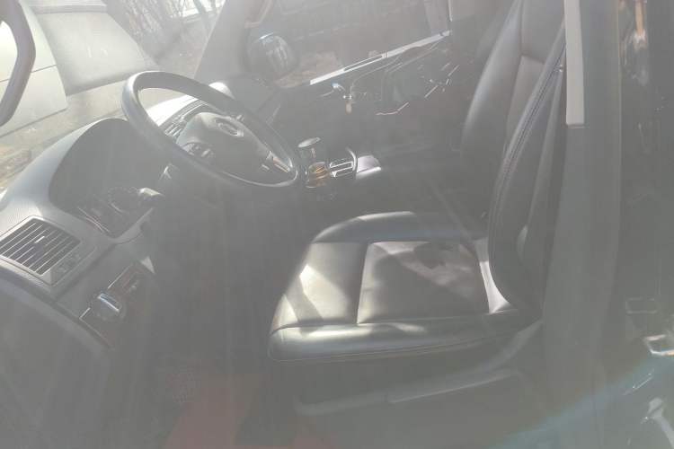 Used Volkswagen Multivan 2012 2.0 TSI Two-Wheel Drive Business Edition Left Front Seat