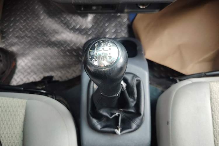 Used Jinbei Hiace X30 2023 1.5L Super-Enjoyment Van 2/5 Seats Non-Air-Conditioned Version SWC15M