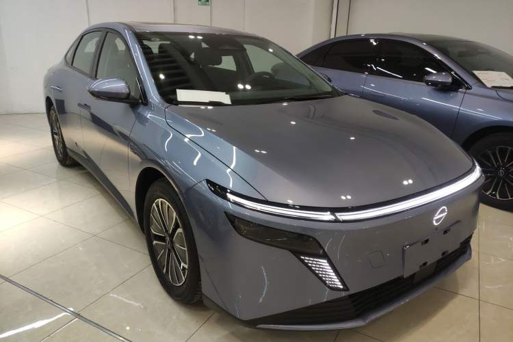 Used Nissan N6 2026 Model 180 Max Front Right 45 Deg