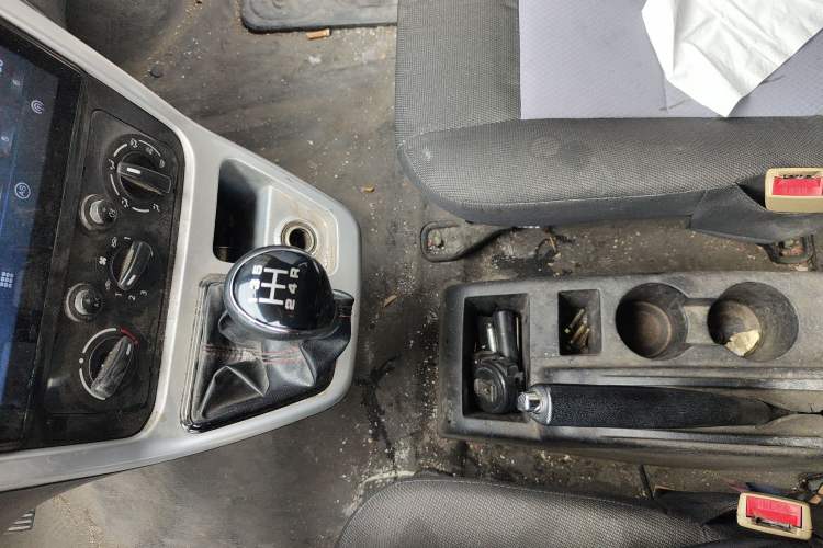 Used Chana Ruixing M70 2019 1.5L Comfort Version 6-Seater China VI Standard Flat Roof Liftback Doors – DAM15KL
