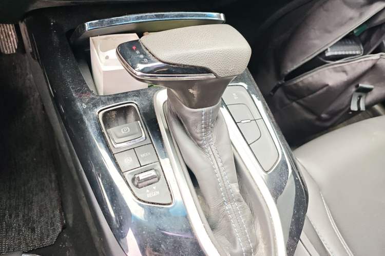 Used Chevrolet Menlo 2022 Star Enjoyment Edition Plus Gear Lever