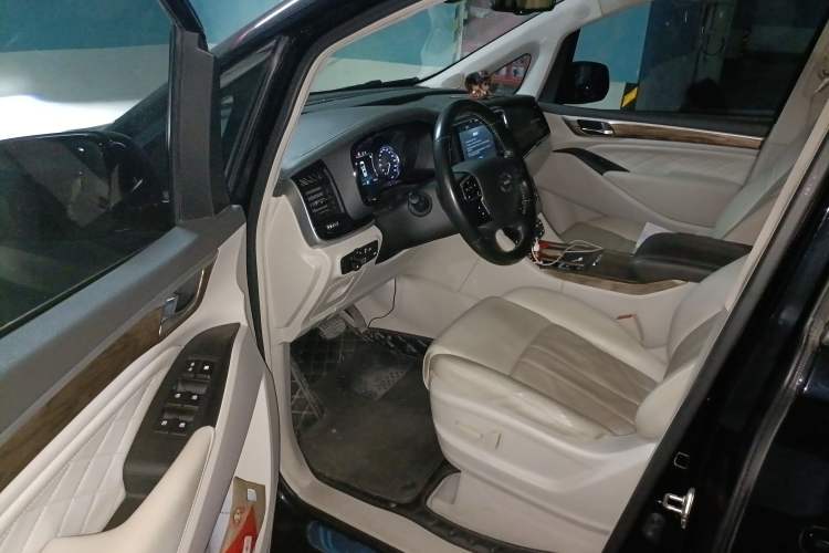 Used GAC Trumpchi M8 2018 320T Luxury Edition Interior 3