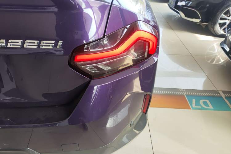 Used BMW 2 Series 2022 225i M Sport Night Edition Right Rear Taillight