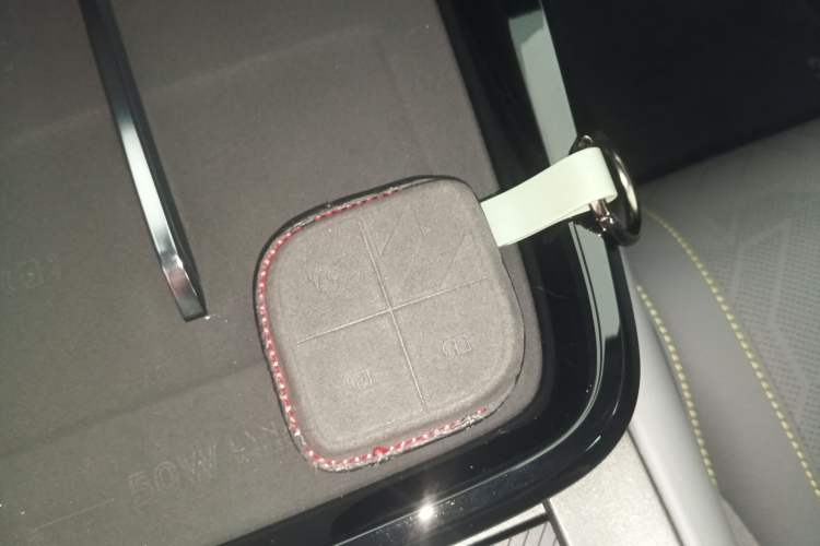 Used Lynk & Co 08 EM-P 2023 120km Long-Range Halo Interior 1