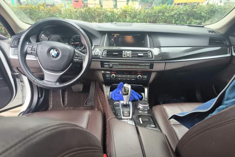 Used BMW 5 Series 2017 525Li Luxury Design Package
