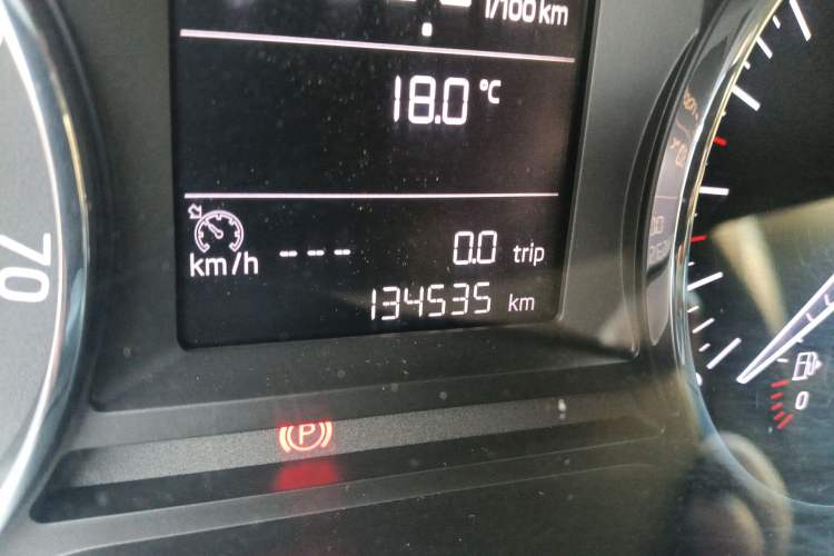 Used Skoda Octavia 2015 1.6L Manual Yijie Edition
