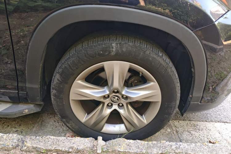 Used Toyota Highlander 2018 2.0T Four-Wheel Drive Ultimate Edition 7-Seater Emission Standard China V