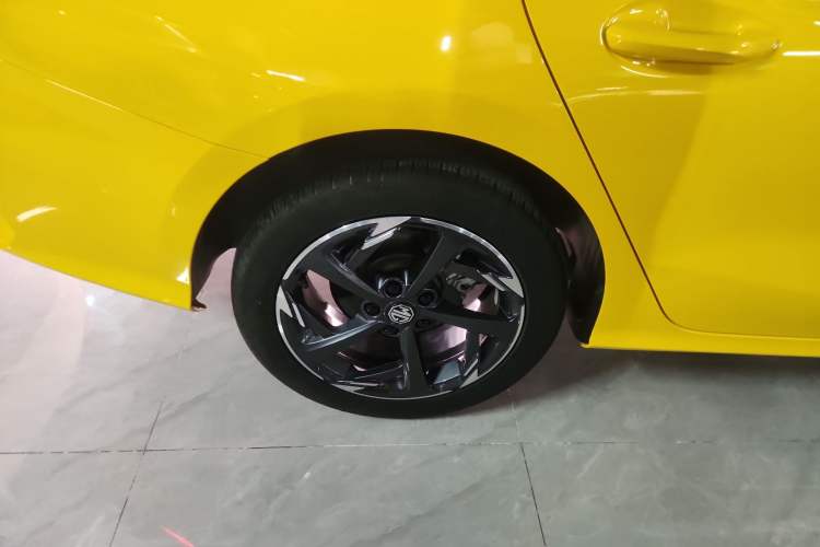 Used MG 5 2023 180 DVVT CVT Luxury Edition