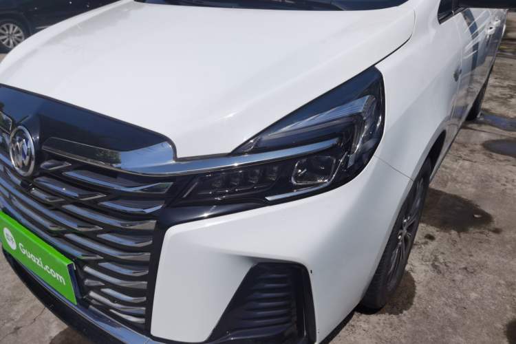 Used Buick GL8 2023 Land Executive Class Smart Enjoyment Model