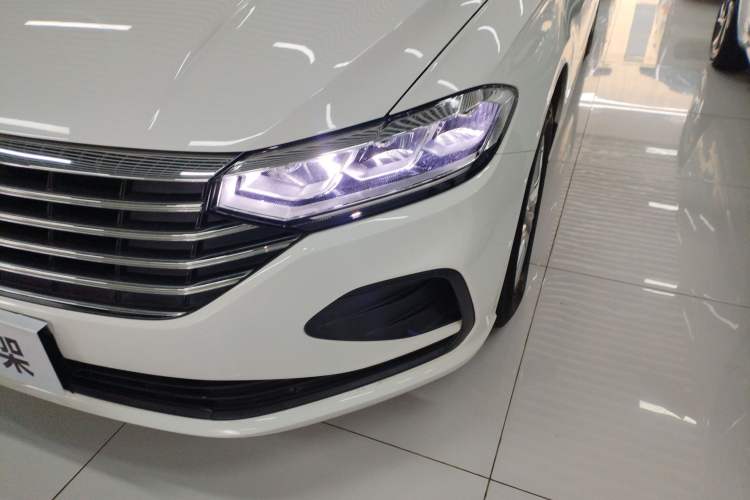 Used Volkswagen Lavida 2024 1.5L Automatic DeYi Edition Left Front Headlight